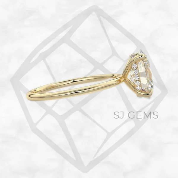 hidden halo | oval with 9k yellow gold metal and  shape diamond