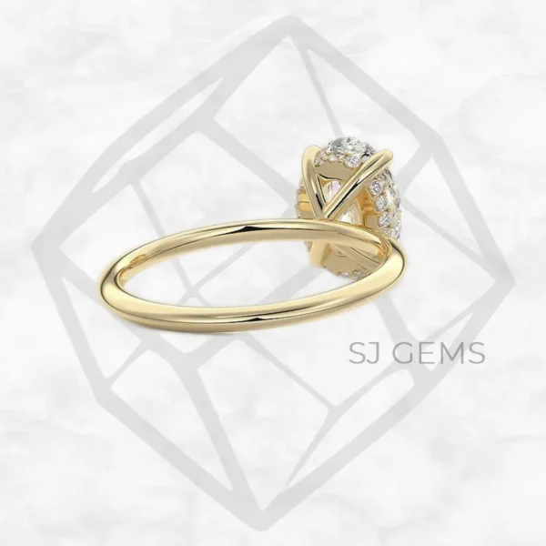 hidden halo | oval with 9k yellow gold metal and  shape diamond