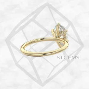 six prong solitaire | oval with 9k yellow gold metal and  shape diamond
