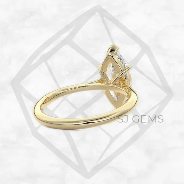 cathedral solitaire | marquise with 9k yellow gold metal and  shape diamond