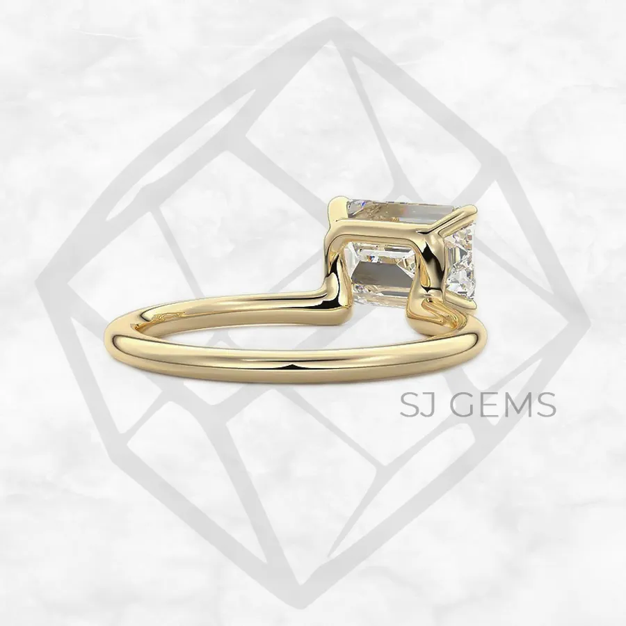 the stray | emerald with 9k yellow gold metal and  shape diamond