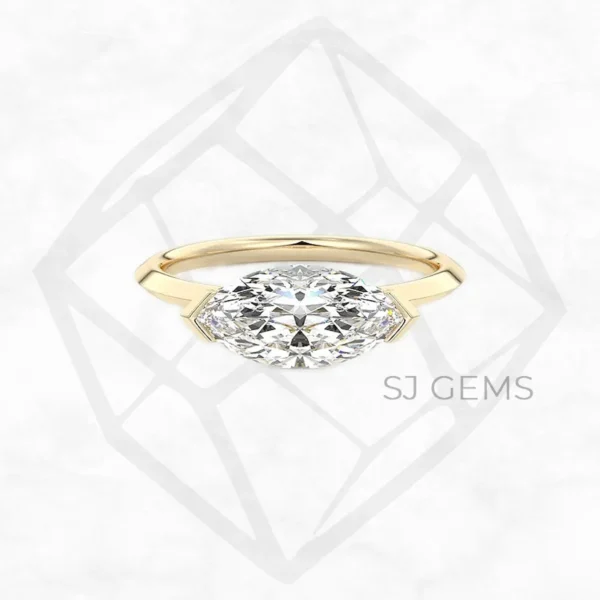 the embrace | marquise with 9k yellow gold metal and  shape diamond