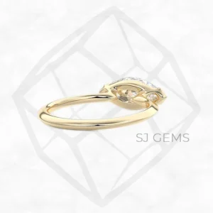 the embrace | marquise with 9k yellow gold metal and  shape diamond