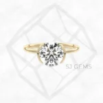 the embrace | round with 9k yellow gold metal and  shape diamond