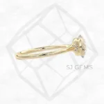 the embrace | round with 9k yellow gold metal and  shape diamond