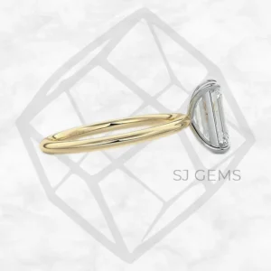 two tone | emerald with 9k yellow gold metal and  shape diamond