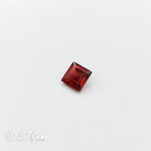 Mozambican Garnet 0.91ct Square