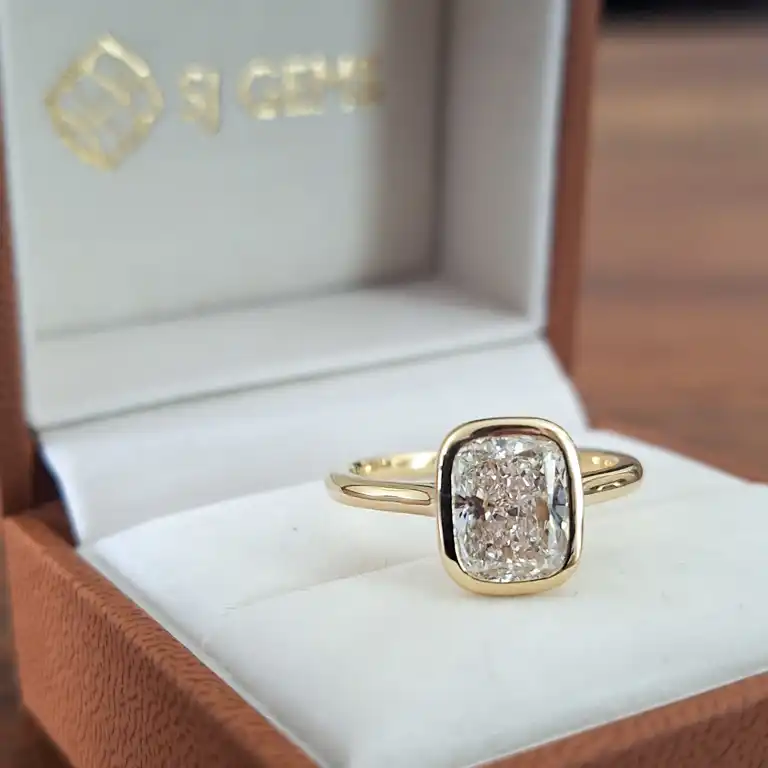 cushion cut diamond ring