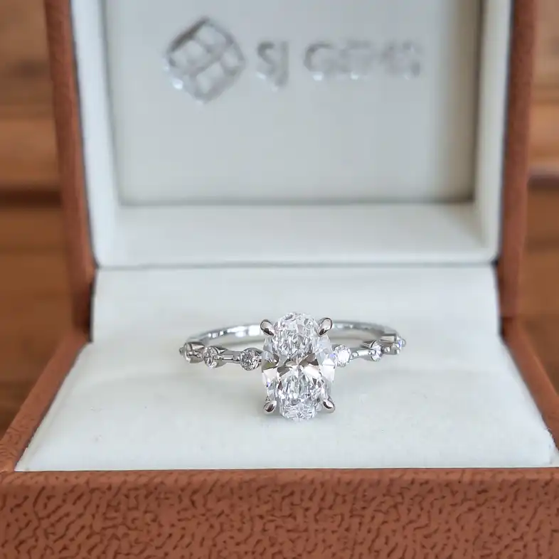 oval brilliant cut diamond ring