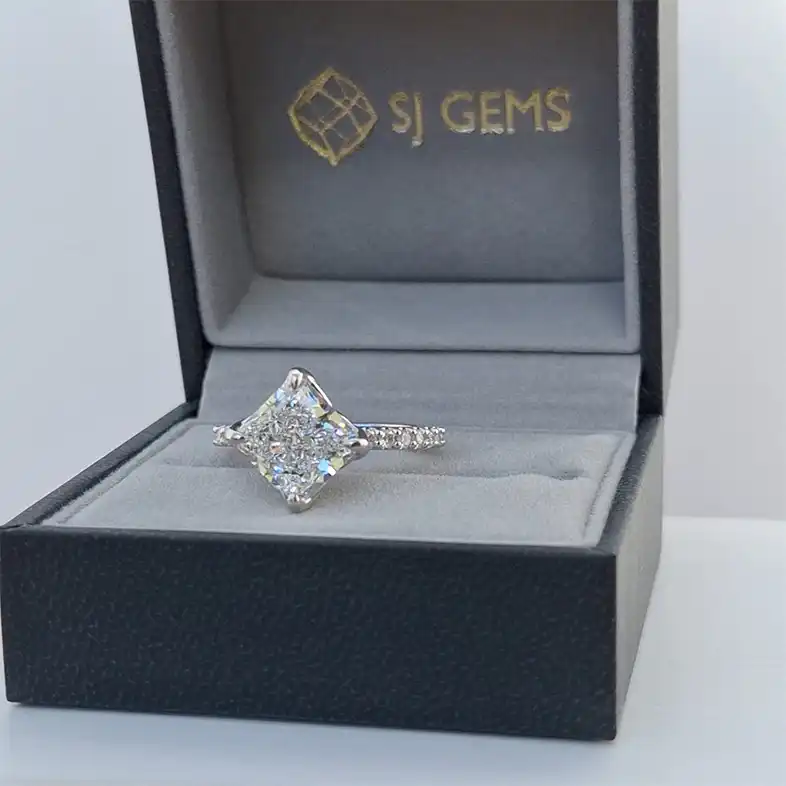 princess cut diamond ring